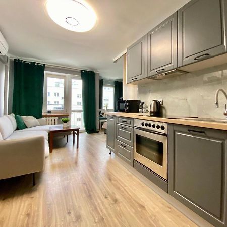 K22 Al Jana Pawla II Apartments 1 Warsaw Ngoại thất bức ảnh
